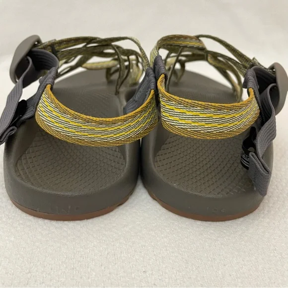 Chaco Zx/2 Classic Outdoor Adjustable Straps Toe Loop Sandal in Gold Size 9 - Picture 5 of 11